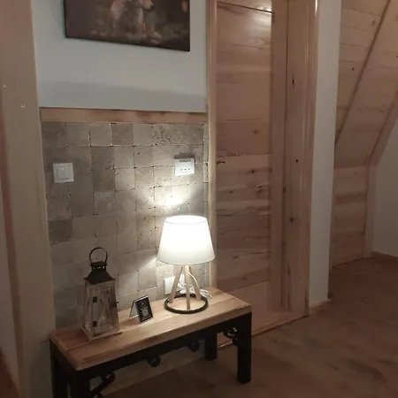 Mountain House Tadic 3 *